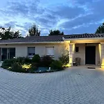 2 Pièces De Jade Dans à *