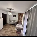 2 Pièces De Jade Dans à Appartamento