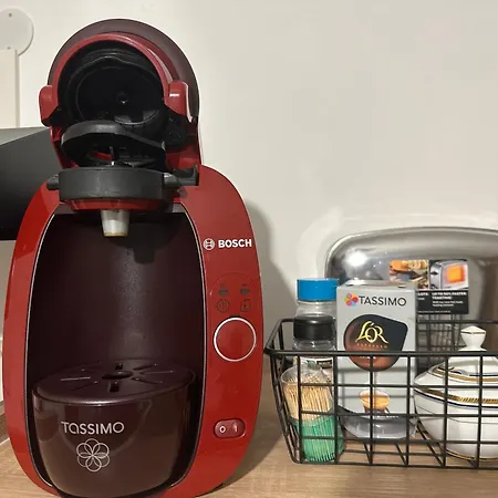 2 Pieces De Jade Dans A *