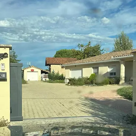 Apartman 2 Pieces De Jade Dans A *