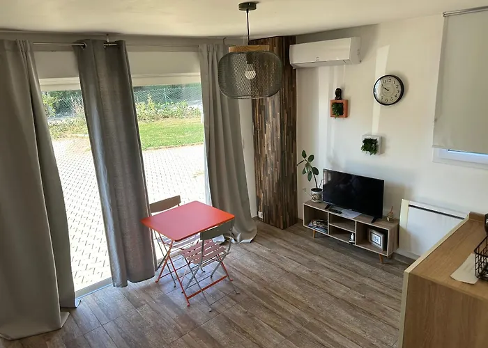 Appartement 2 Pièces De Jade Dans à